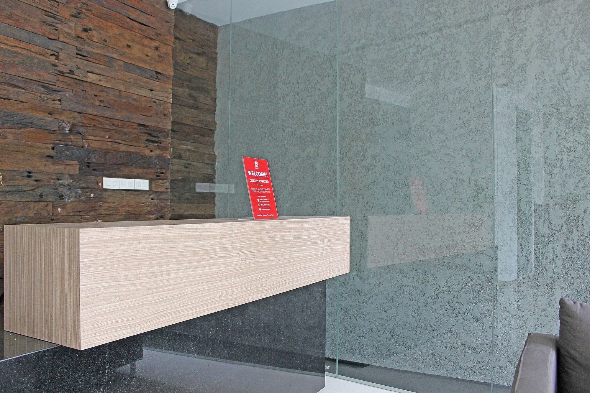 Hotel Zen Premium Sampoerna Strategic Square Jakarta Exteriér fotografie